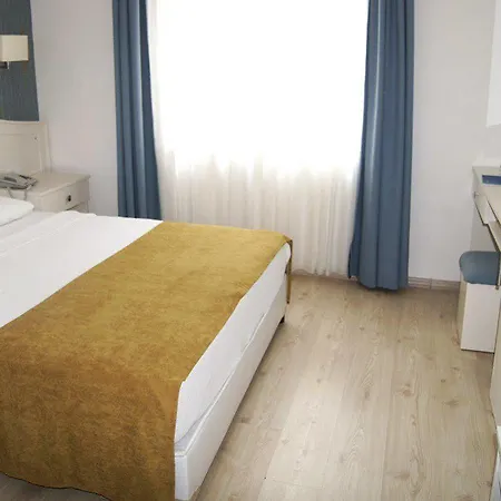 Lima Hotel 4*